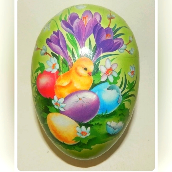 Other - 🍋NWOT PAPER MACHE EGG SEALED
